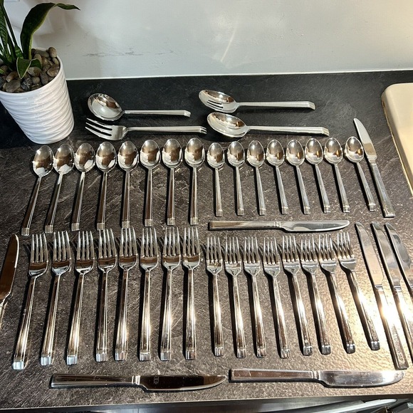 Elegant Stainless Steel Flatware Set 45 Pieces Service for 8 Plus Serving Pieces - Picture 3 of 14